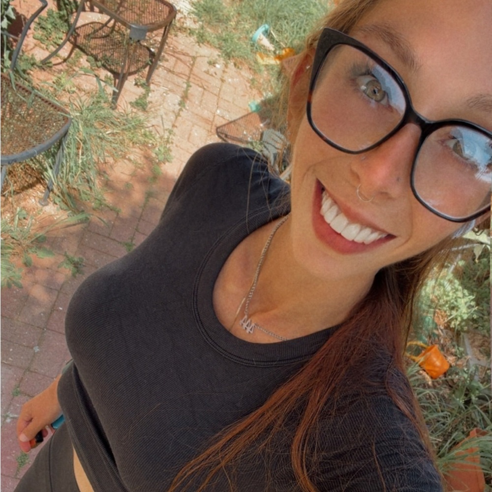 Meet your Posher, Emma